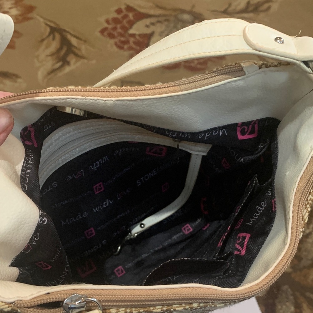 Stone Mountain Accessories Cream and Brown Shoulder Bag - Picture 4 of 8